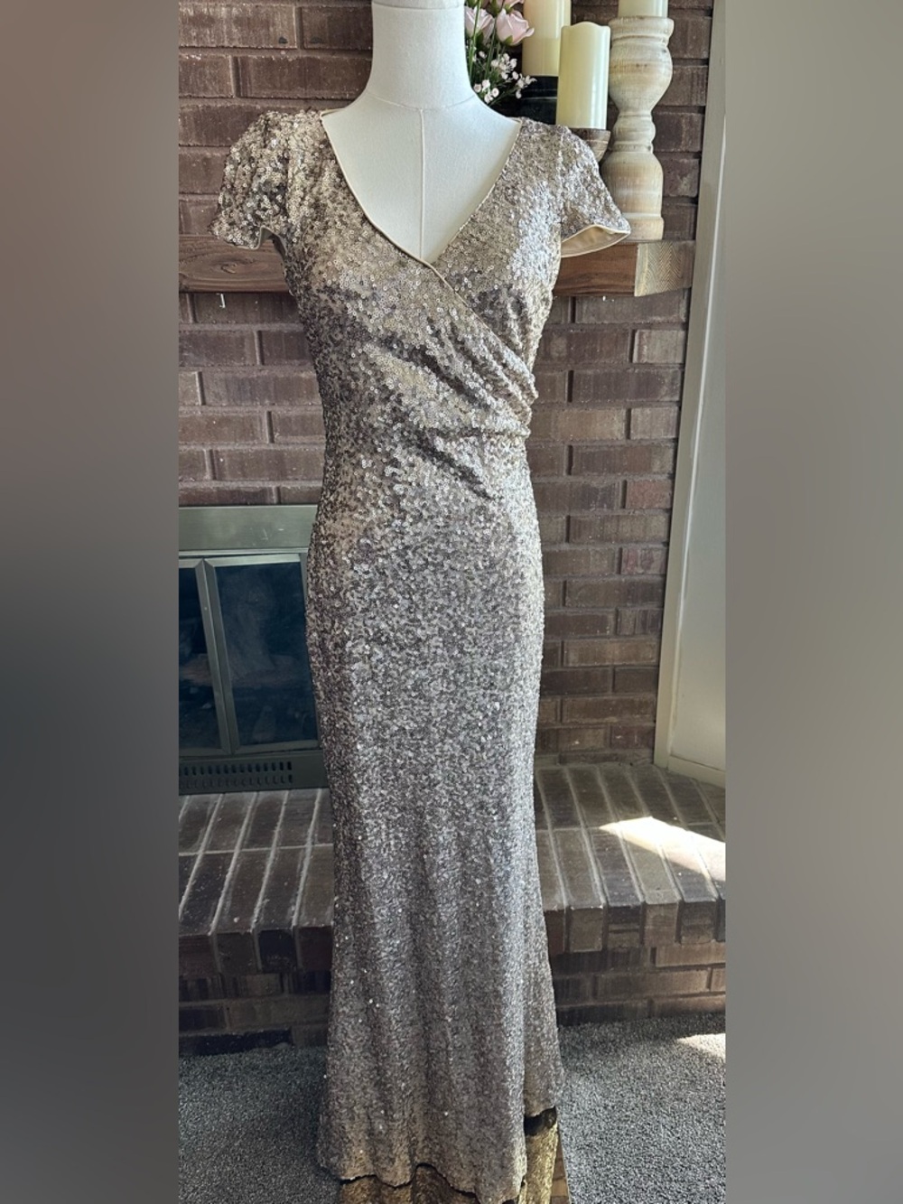 Badgley Mischka for Caché Sequin Evening Gown Size 4 Gold Champagne Formal Dress